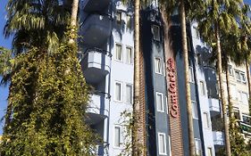 Comfort Suites